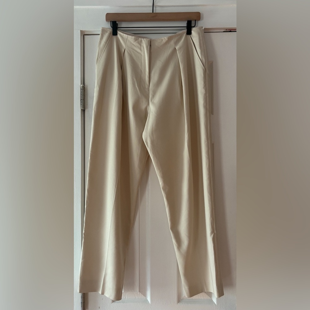 Trina Turk Cream Dress Pants Elegant Design Size 8 TENCEL NWOT - Picture 1 of 4